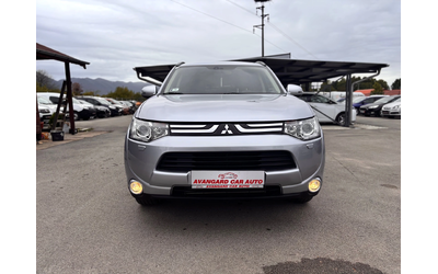 mitsubishi-outlander - 0