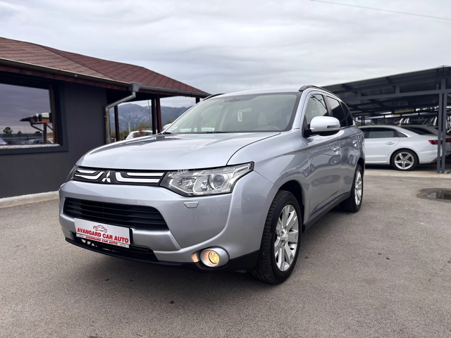 Mitsubishi Outlander - автомобили, коли, обяви за нови и употребявани 2
