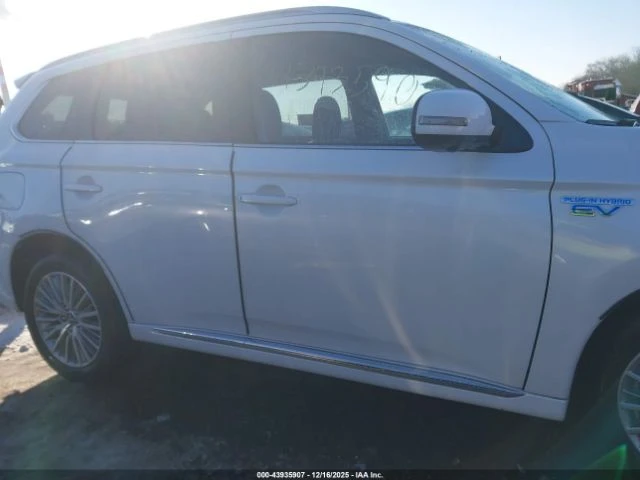 Mitsubishi Outlander PHEV GT S-AWC - автомобили, коли, обяви за нови и употребявани 6