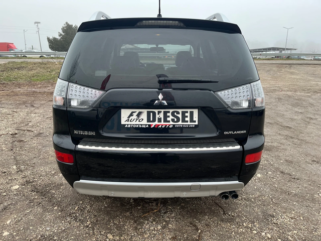 Mitsubishi Outlander 2.0TDI-4x4-6+ 1-ITALIA - автомобили, коли, обяви за нови и употребявани 10