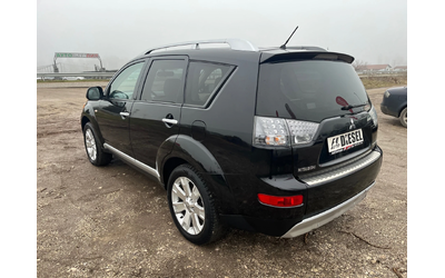 Mitsubishi Outlander 2.0TDI-4x4-6+ 1-ITALIA - автомобили, коли, обяви за нови и употребявани 11