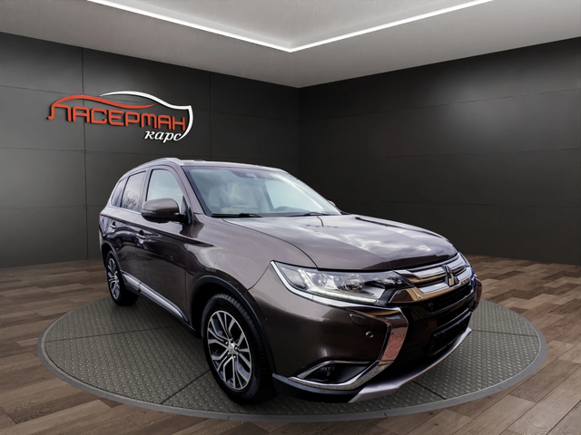 Mitsubishi Outlander 2.2D INSTYLE PLUS AWD - автомобили, коли, обяви за нови и употребявани 1