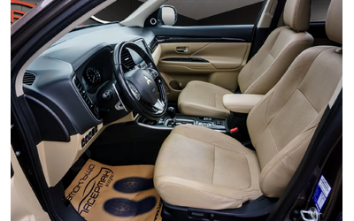 mitsubishi-outlander - 4