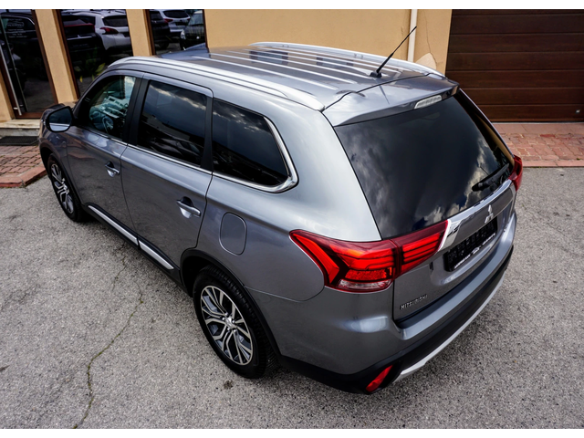 Mitsubishi Outlander 2.2DI-D CLEARTEC INSTYLE 4WD - автомобили, коли, обяви за нови и употребявани 3