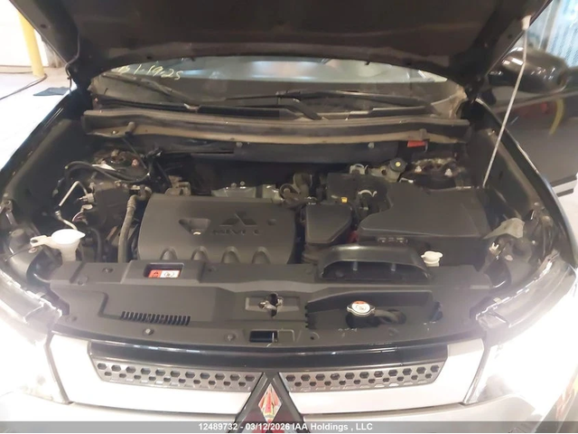 Mitsubishi Outlander 2.4 L * AWD* Buy now - автомобили, коли, обяви за нови и употребявани 10