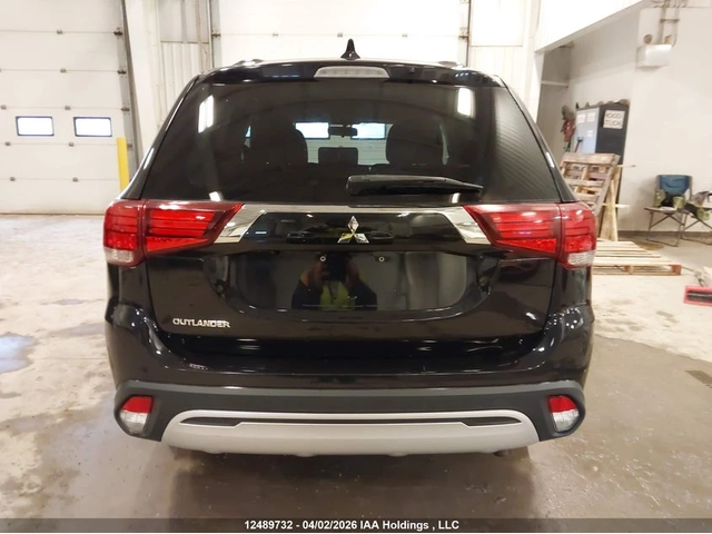 Mitsubishi Outlander 2.4 L * AWD* Buy now - автомобили, коли, обяви за нови и употребявани 4