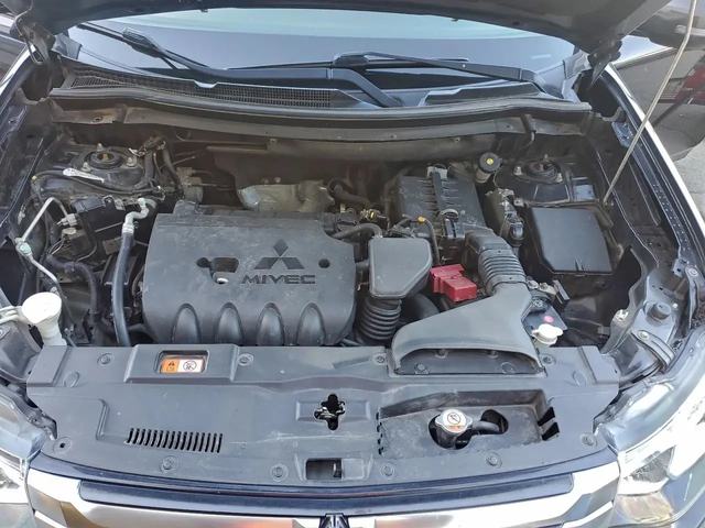 Mitsubishi Outlander - автомобили, коли, обяви за нови и употребявани 10