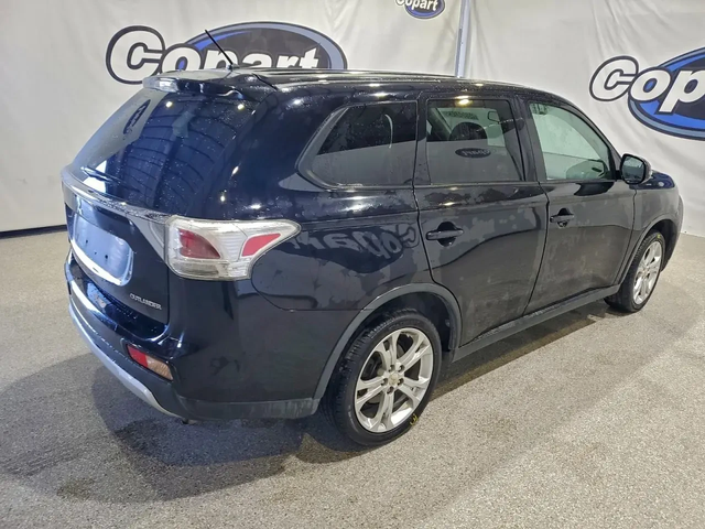 Mitsubishi Outlander - автомобили, коли, обяви за нови и употребявани 3