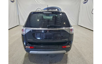 mitsubishi-outlander - 5