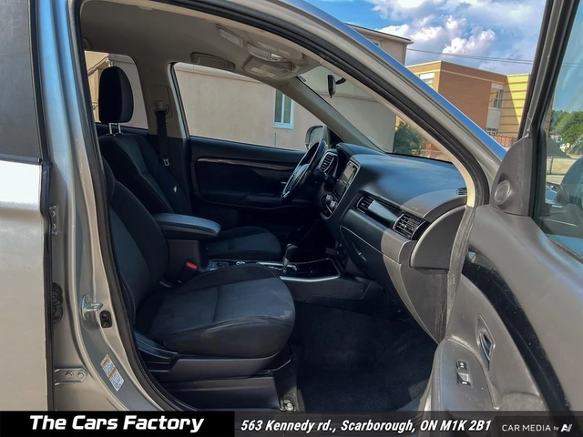 Mitsubishi Outlander - автомобили, коли, обяви за нови и употребявани 10