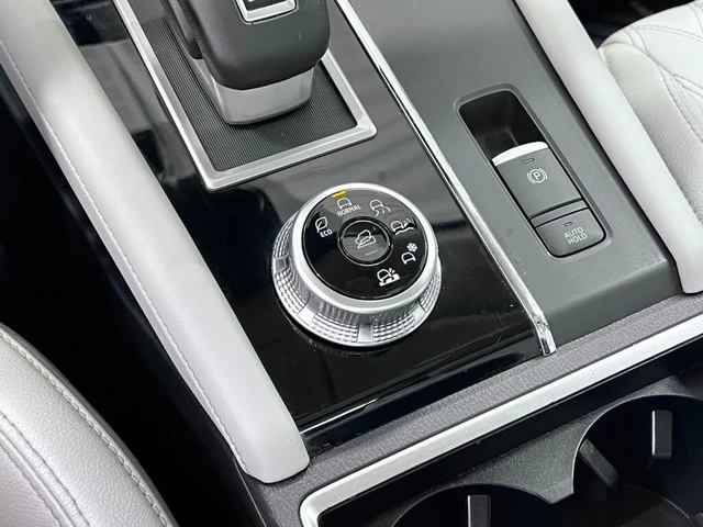 Mitsubishi Outlander SE S-AWC/DIGITAL/DRIVE-ASSISTS/PREMIUM INT. - автомобили, коли, обяви за нови и употребявани 11