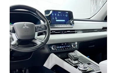 Mitsubishi Outlander SE S-AWC/DIGITAL/DRIVE-ASSISTS/PREMIUM INT. - автомобили, коли, обяви за нови и употребявани 12