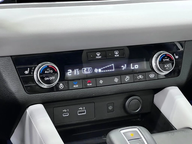 Mitsubishi Outlander SE S-AWC/DIGITAL/DRIVE-ASSISTS/PREMIUM INT. - автомобили, коли, обяви за нови и употребявани 13