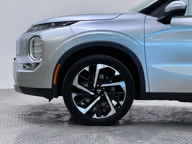 Mitsubishi Outlander SE S-AWC/DIGITAL/DRIVE-ASSISTS/PREMIUM INT. - автомобили, коли, обяви за нови и употребявани 2