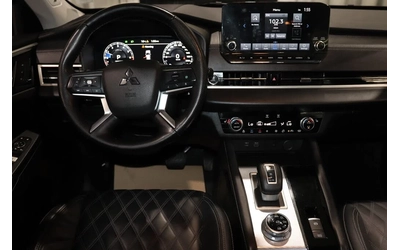 Mitsubishi Outlander GT S-AWC - автомобили, коли, обяви за нови и употребявани 7