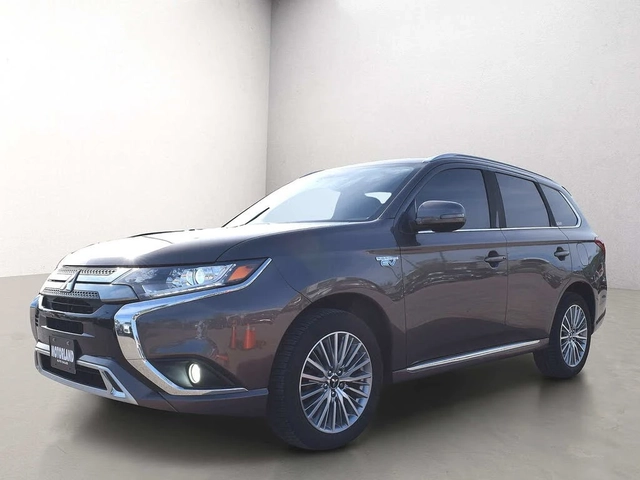 Mitsubishi Outlander * ПАНО* KEYLESS* Camera* ПОДГРЕВ* - автомобили, коли, обяви за нови и употребявани 0