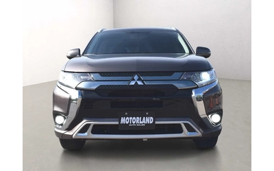 mitsubishi-outlander - 1
