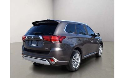 mitsubishi-outlander - 4
