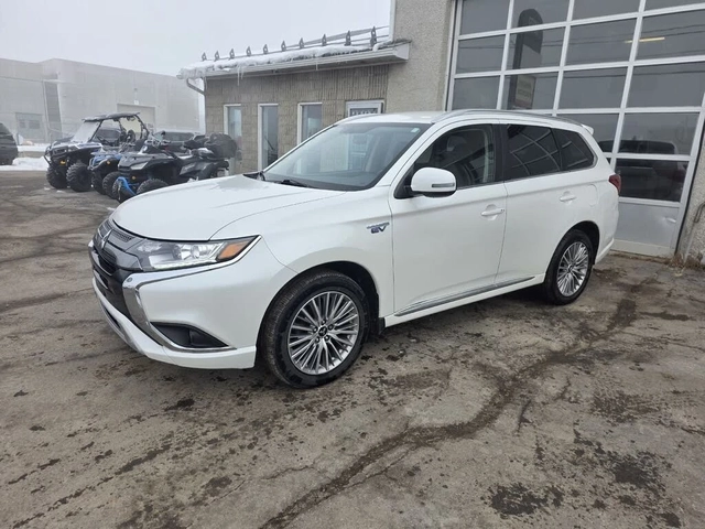 Mitsubishi Outlander * 360* ПАНО* KEYLESS* Camera* ПОДГРЕВ* - автомобили, коли, обяви за нови и употребявани 1