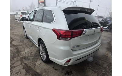 mitsubishi-outlander - 3