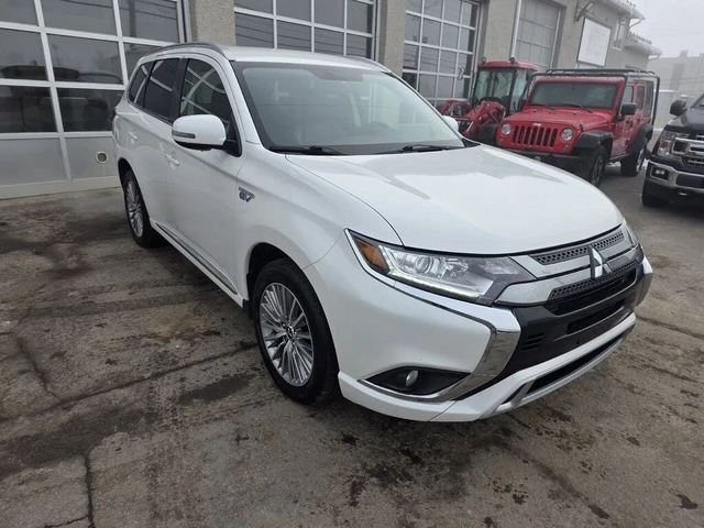 Mitsubishi Outlander * 360* ПАНО* KEYLESS* Camera* ПОДГРЕВ* - автомобили, коли, обяви за нови и употребявани 7