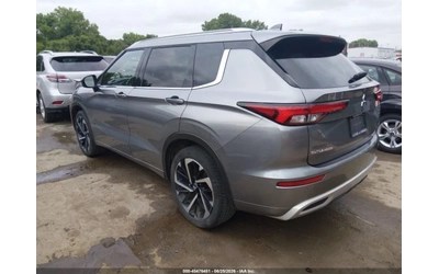 mitsubishi-outlander - 2
