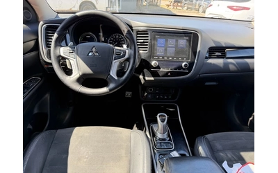 Mitsubishi Outlander * ПАНО* KEYLESS* Camera* ПОДГРЕВ* - автомобили, коли, обяви за нови и употребявани 13