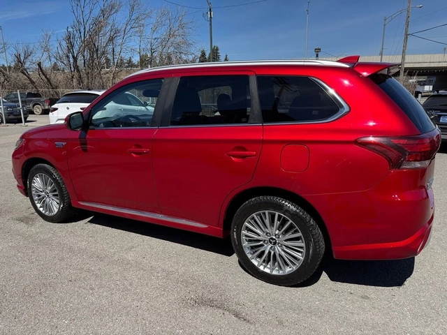 Mitsubishi Outlander * ПАНО* KEYLESS* Camera* ПОДГРЕВ* - автомобили, коли, обяви за нови и употребявани 2