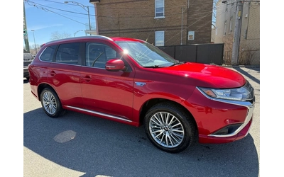 Mitsubishi Outlander * ПАНО* KEYLESS* Camera* ПОДГРЕВ* - автомобили, коли, обяви за нови и употребявани 8