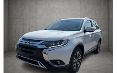 mitsubishi-outlander - 0