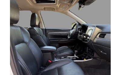 Mitsubishi Outlander * ПАНО* KEYLESS* Camera* ПОДГРЕВ* - автомобили, коли, обяви за нови и употребявани 10