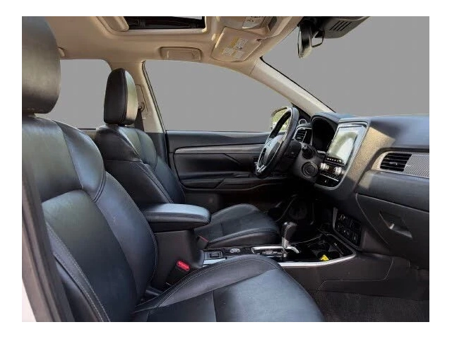 Mitsubishi Outlander * ПАНО* KEYLESS* Camera* ПОДГРЕВ* - автомобили, коли, обяви за нови и употребявани 10