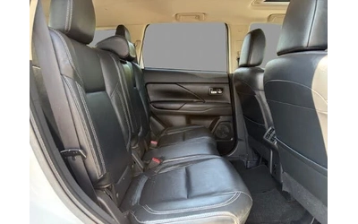 Mitsubishi Outlander * ПАНО* KEYLESS* Camera* ПОДГРЕВ* - автомобили, коли, обяви за нови и употребявани 11