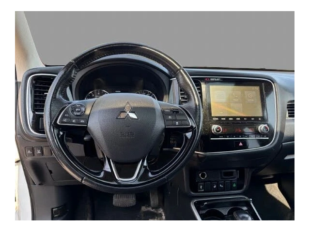 Mitsubishi Outlander * ПАНО* KEYLESS* Camera* ПОДГРЕВ* - автомобили, коли, обяви за нови и употребявани 12