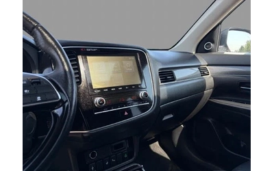 Mitsubishi Outlander * ПАНО* KEYLESS* Camera* ПОДГРЕВ* - автомобили, коли, обяви за нови и употребявани 14