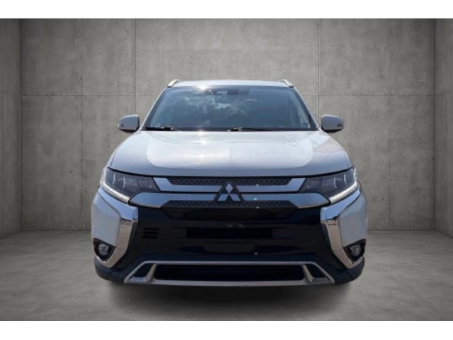 Mitsubishi Outlander * ПАНО* KEYLESS* Camera* ПОДГРЕВ* - автомобили, коли, обяви за нови и употребявани 1