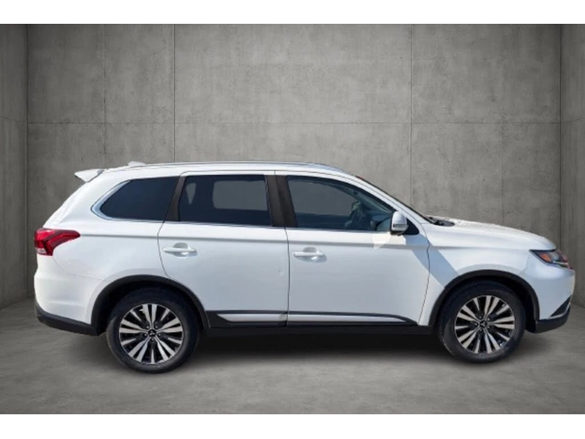 Mitsubishi Outlander * ПАНО* KEYLESS* Camera* ПОДГРЕВ* - автомобили, коли, обяви за нови и употребявани 4