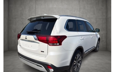 mitsubishi-outlander - 5
