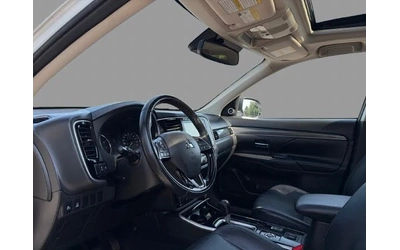 Mitsubishi Outlander * ПАНО* KEYLESS* Camera* ПОДГРЕВ* - автомобили, коли, обяви за нови и употребявани 9