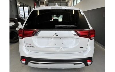 mitsubishi-outlander - 4