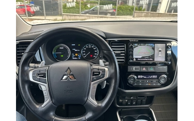 Mitsubishi Outlander ШВЕЙЦАРИЯ 4х4 АВТОМАТИК - автомобили, коли, обяви за нови и употребявани 12