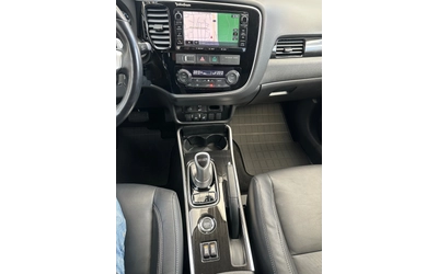 Mitsubishi Outlander ШВЕЙЦАРИЯ 4х4 АВТОМАТИК - автомобили, коли, обяви за нови и употребявани 13