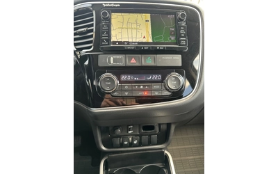 Mitsubishi Outlander ШВЕЙЦАРИЯ 4х4 АВТОМАТИК - автомобили, коли, обяви за нови и употребявани 14