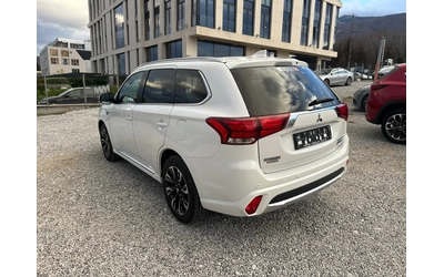 Mitsubishi Outlander ШВЕЙЦАРИЯ 4х4 АВТОМАТИК - автомобили, коли, обяви за нови и употребявани 7