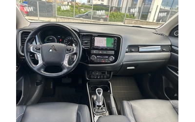Mitsubishi Outlander ШВЕЙЦАРИЯ 4х4 АВТОМАТИК - автомобили, коли, обяви за нови и употребявани 9