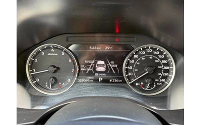 Mitsubishi Outlander 2.5 AWD, 7-SEATS - автомобили, коли, обяви за нови и употребявани 12