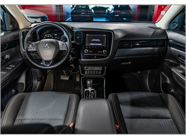 Mitsubishi Outlander 2.4* AWD - автомобили, коли, обяви за нови и употребявани 10