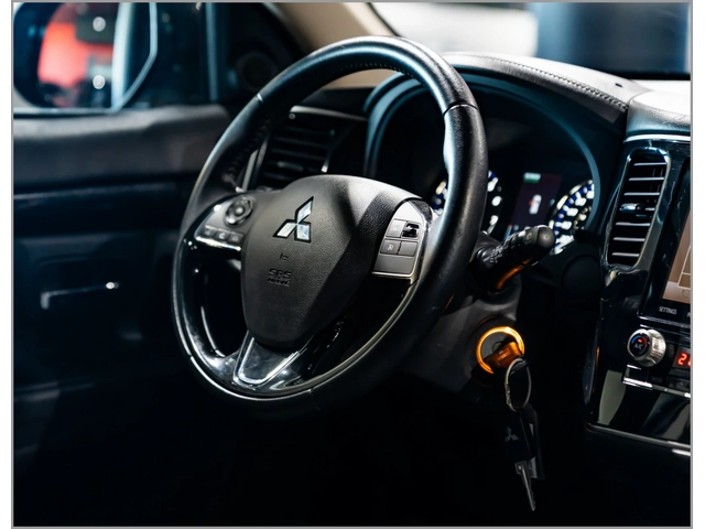 Mitsubishi Outlander 2.4* AWD - автомобили, коли, обяви за нови и употребявани 15