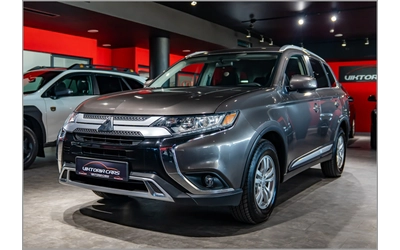 mitsubishi-outlander - 2