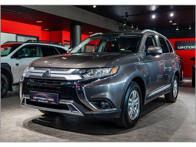Mitsubishi Outlander 2.4* AWD - автомобили, коли, обяви за нови и употребявани 2